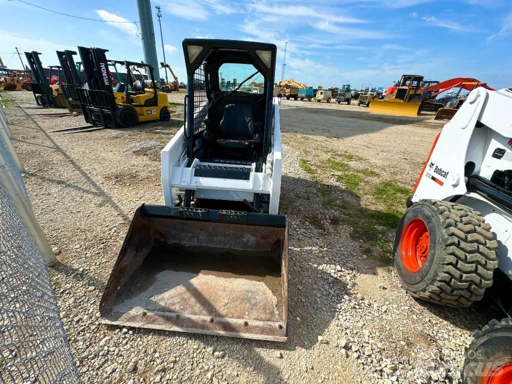 Bobcat T 110 Pásové nakladače