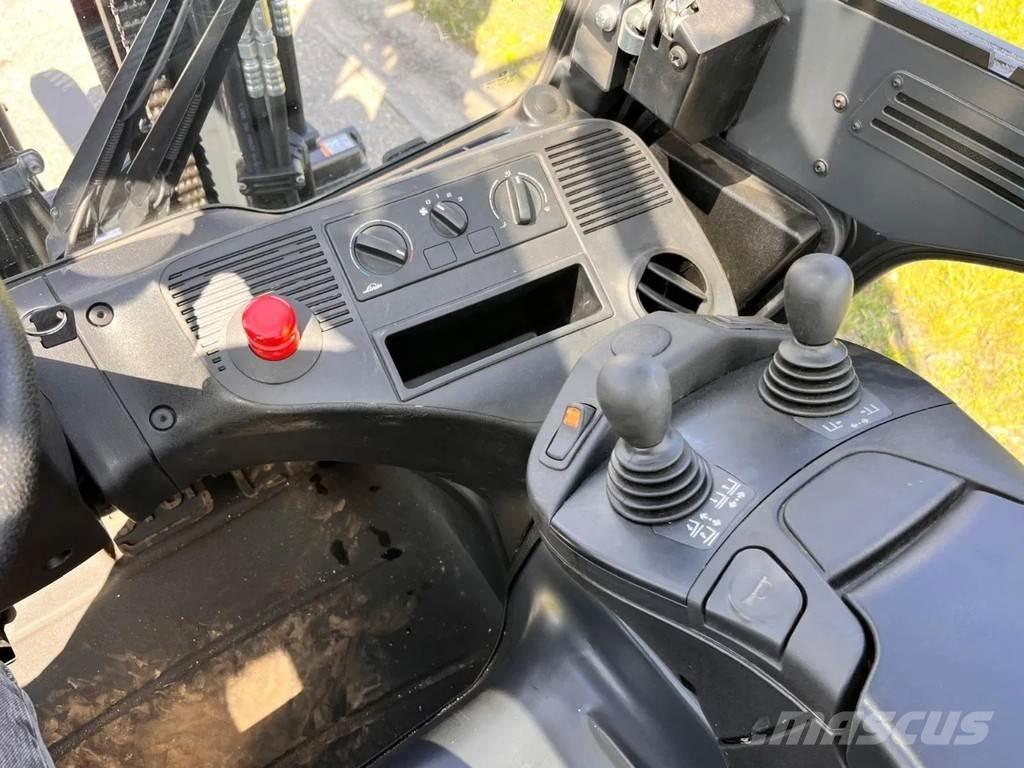 Linde E35HL-01 Akumulátorové vozíky