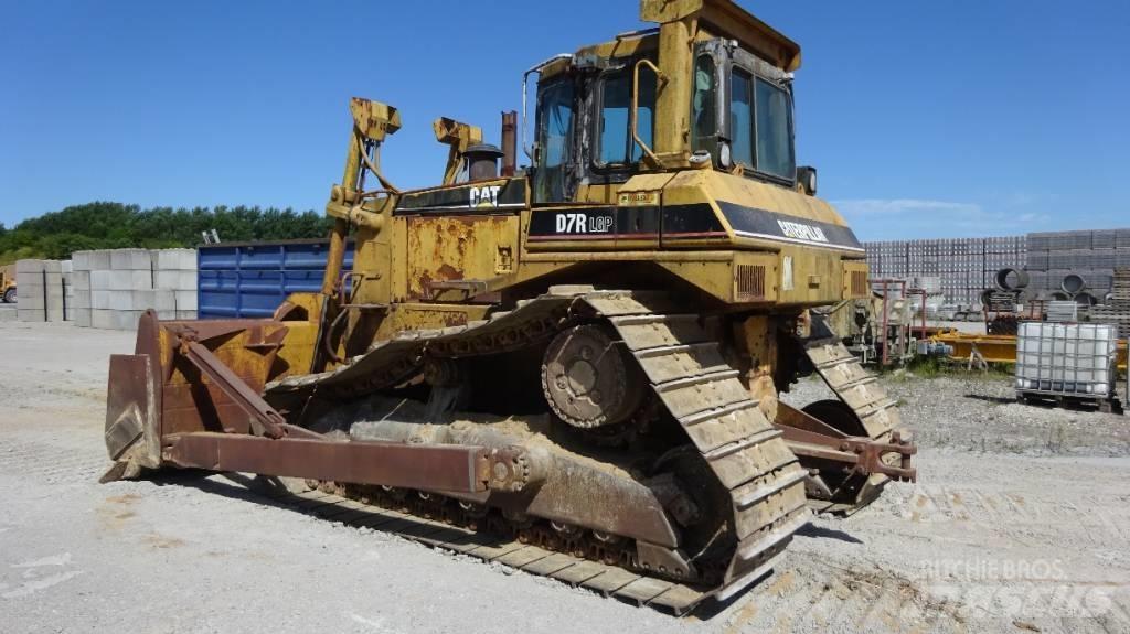 CAT D 7 R LGP Pásové dozéry