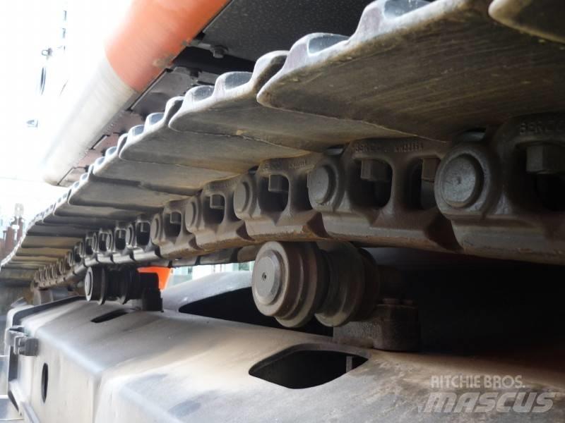 Hitachi EX 300-5 Pásové rýpadlá