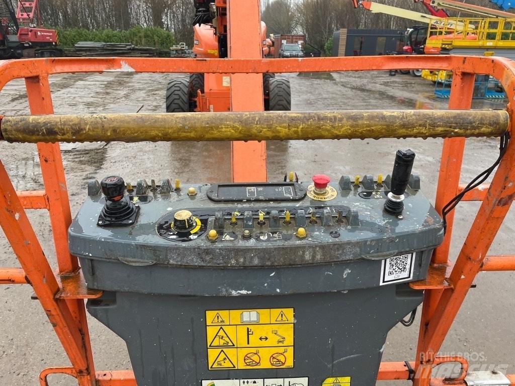 JLG 1200 SJP Teleskopické plošiny