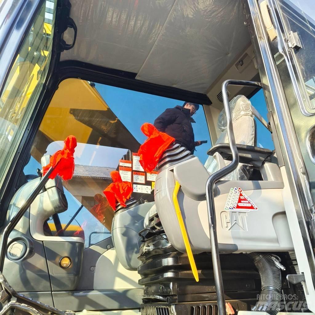 CAT CAT340d Pásové rýpadlá