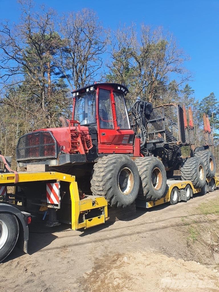 Komatsu 895 Lesné traktory