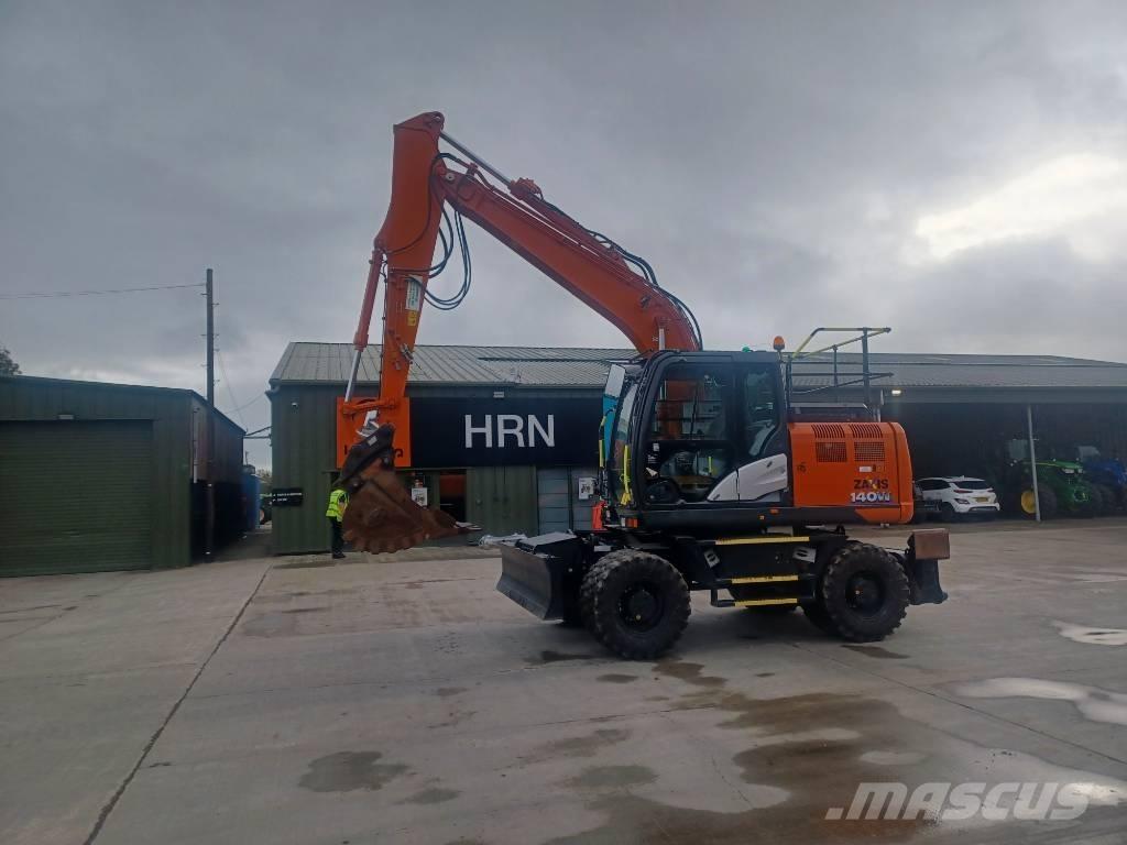 Hitachi 140W Kolesové rýpadlá
