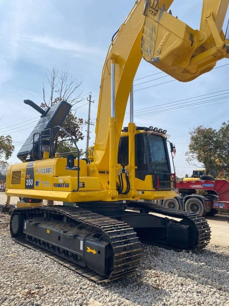 Komatsu 240LC-8 Pásové rýpadlá
