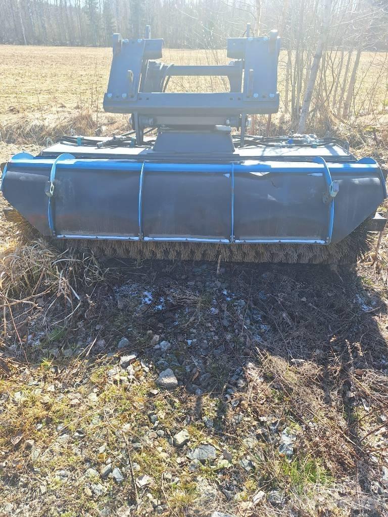 Snowek Circulus 220M Posýpače soli a piesku