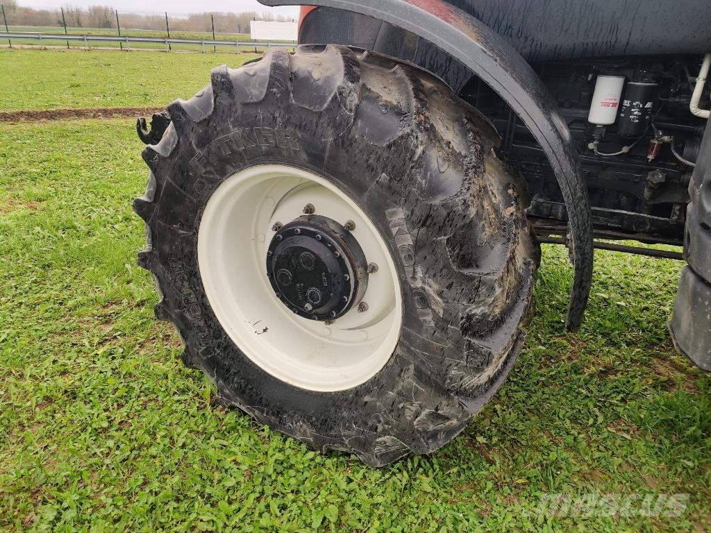 New Holland T7.200 Traktory