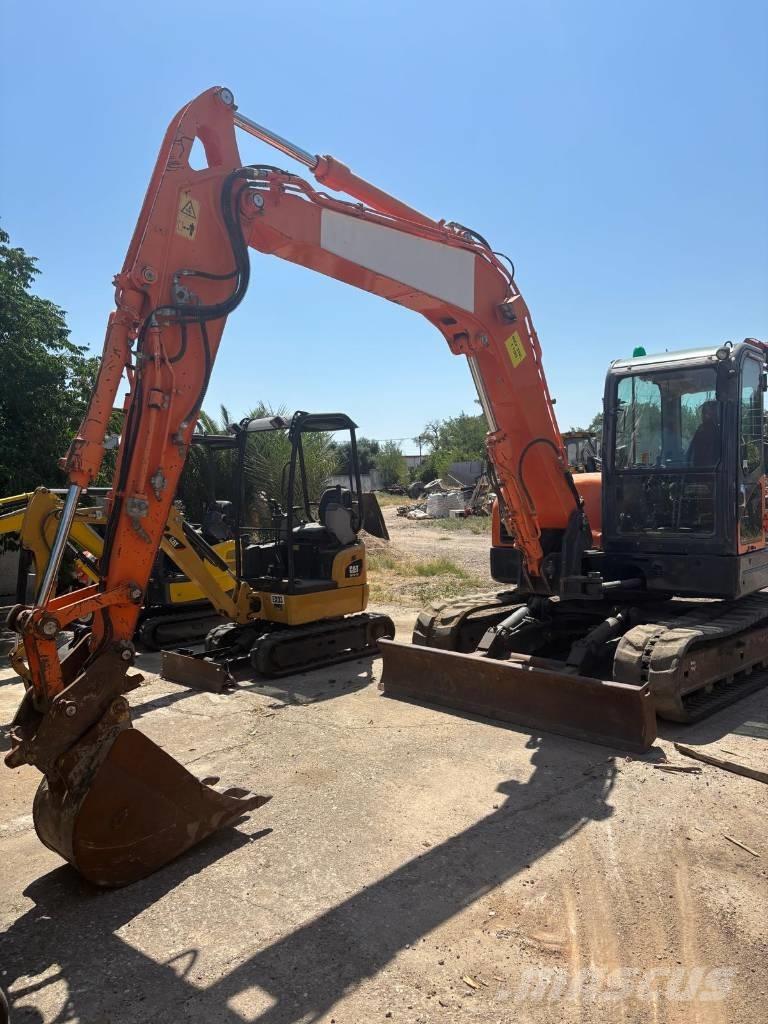Doosan DX 80 R Midi rýpadlá 7 t - 12 t