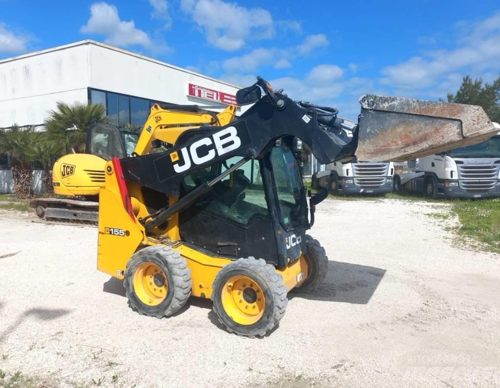 JCB 155 Šmykom riadené nakladače