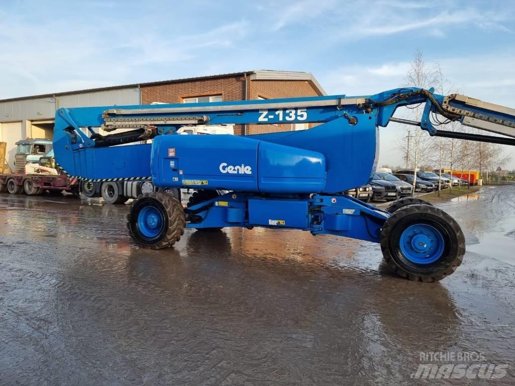 Genie Z 135 4x4 Kĺbové plošiny