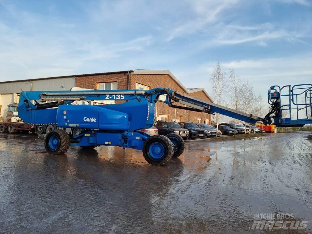 Genie Z 135 4x4 Kĺbové plošiny