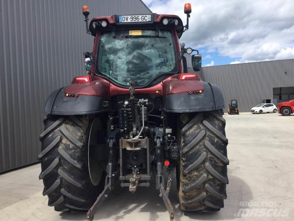 Valtra T194 Traktory