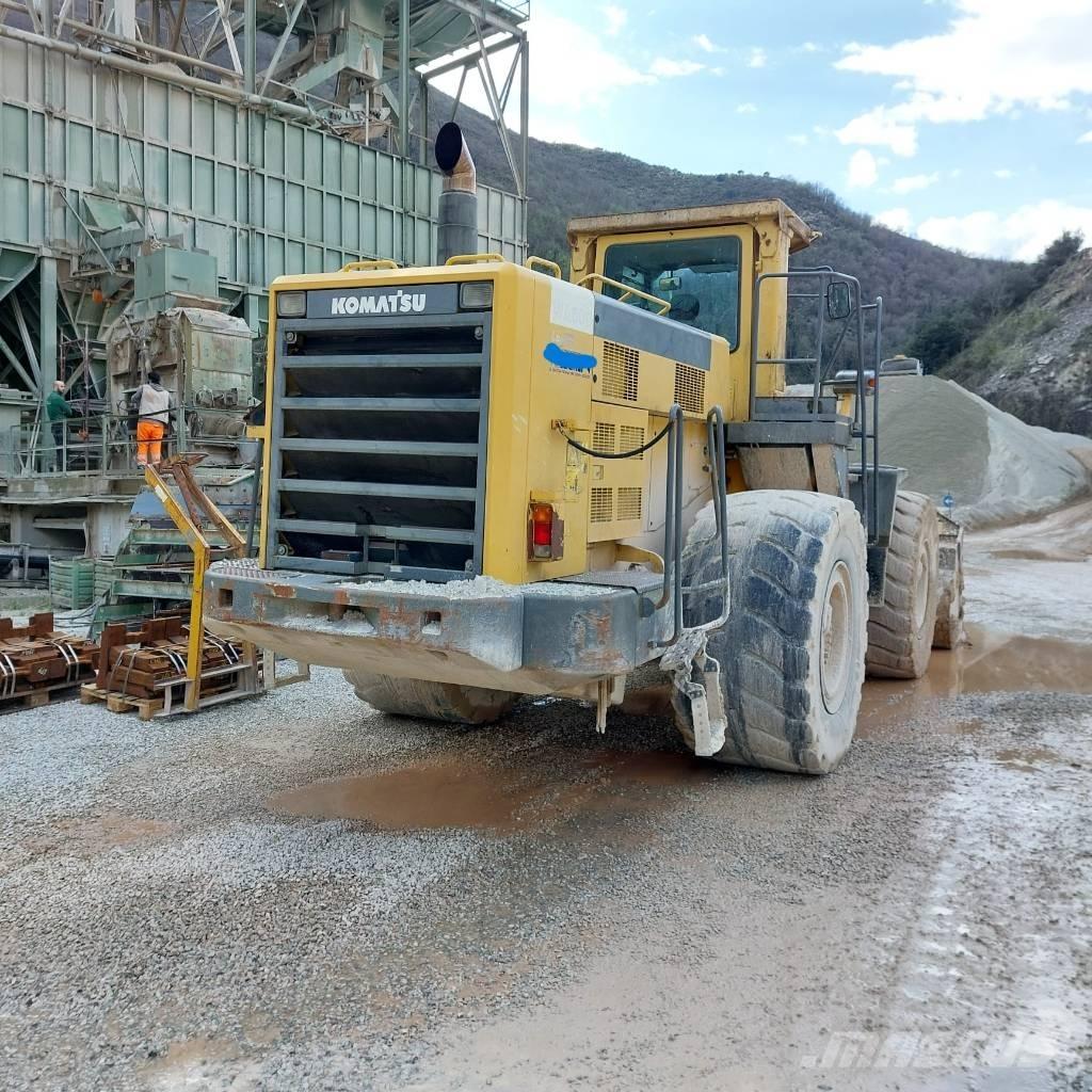 Komatsu WA 600-3 Kolesové nakladače