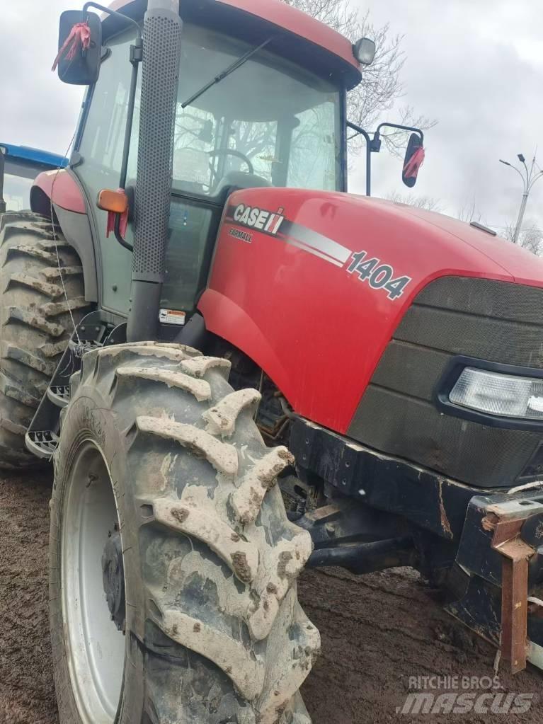 Case IH FARMALL 1404 Traktory