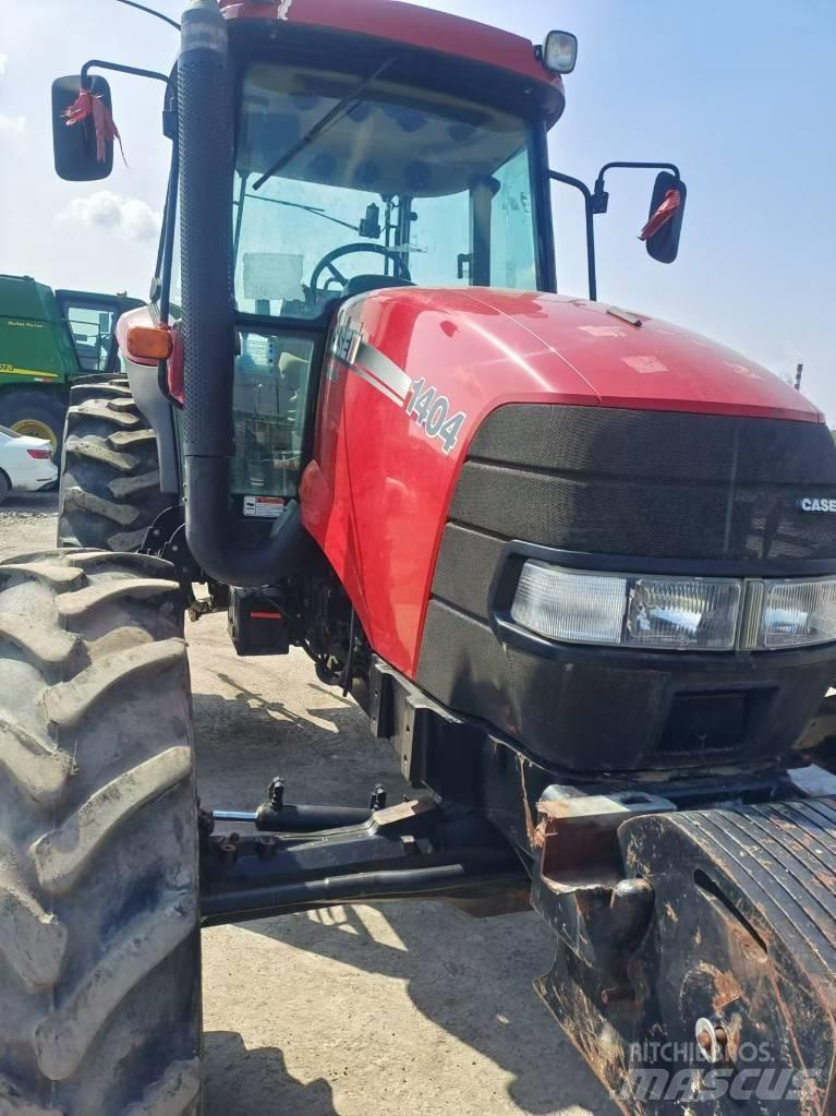 Case IH FARMALL 1404 Traktory