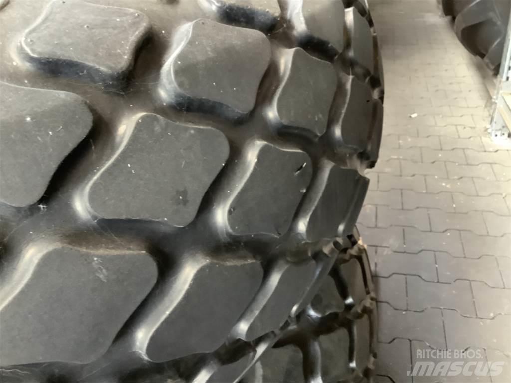 Mitas 18.4-30 Ďalšie poľnohospodárske stroje