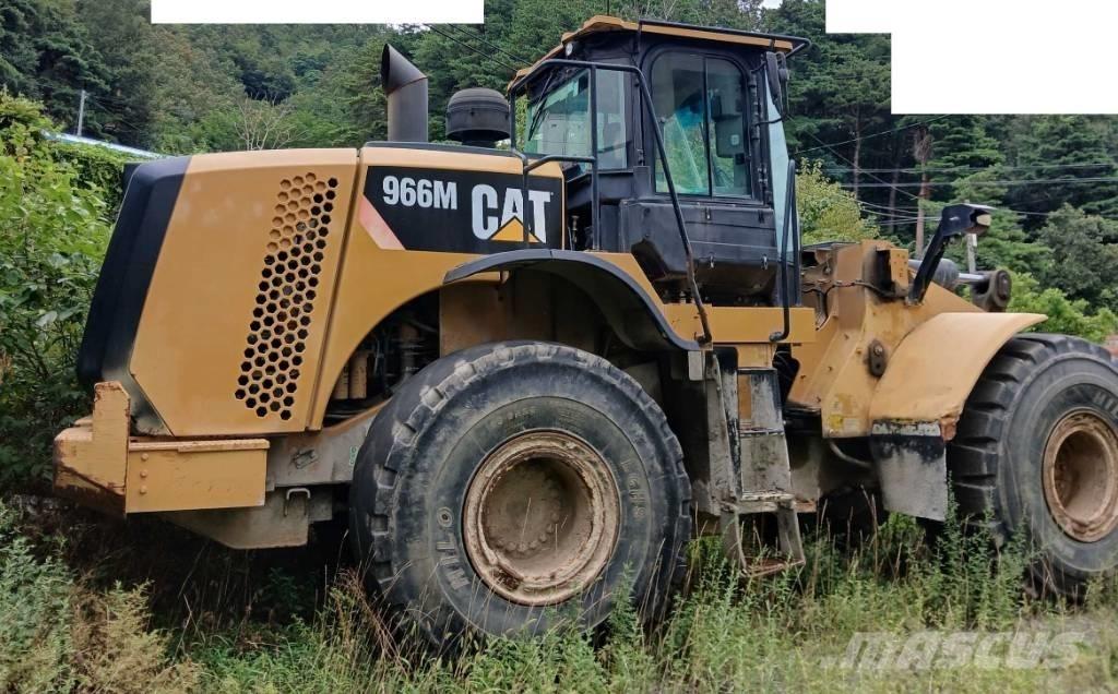 CAT 966 M Kolesové nakladače