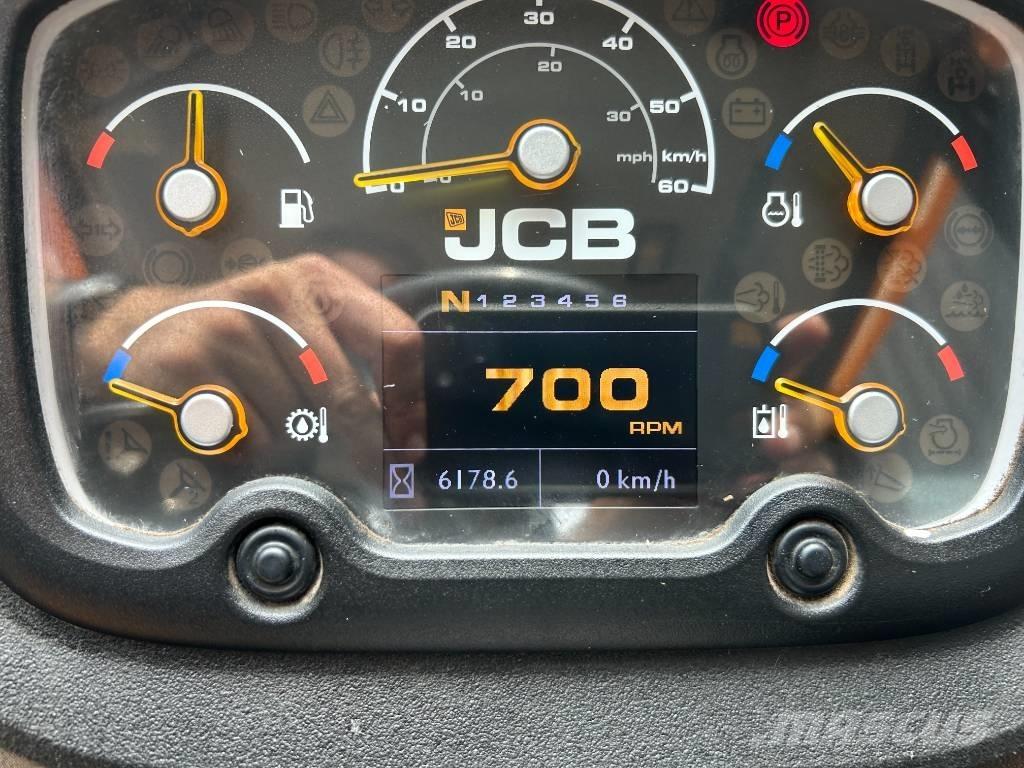 JCB 435S Kolesové nakladače