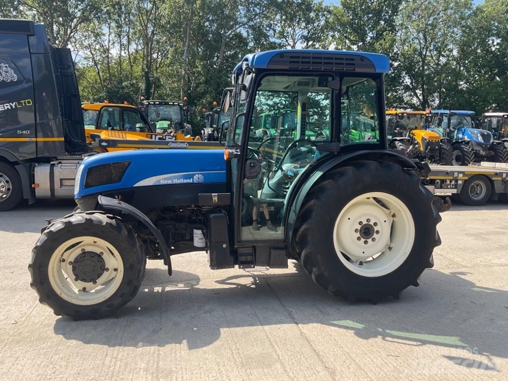 New Holland T 4050 F Traktory