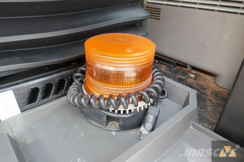 CAT 320 Pásové rýpadlá