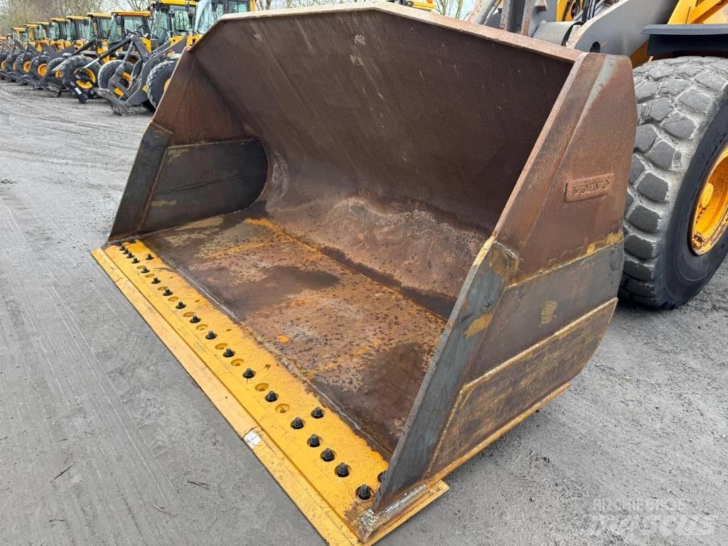 Volvo L 180 H Kolesové nakladače