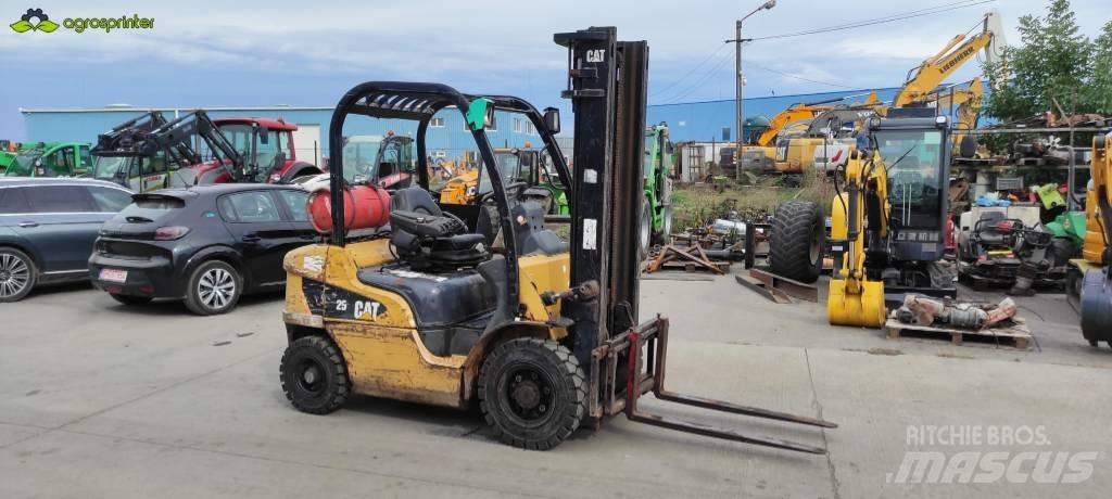CAT GP 25 N LPG vozíky