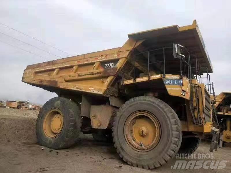 CAT 777 D Pevné dempry