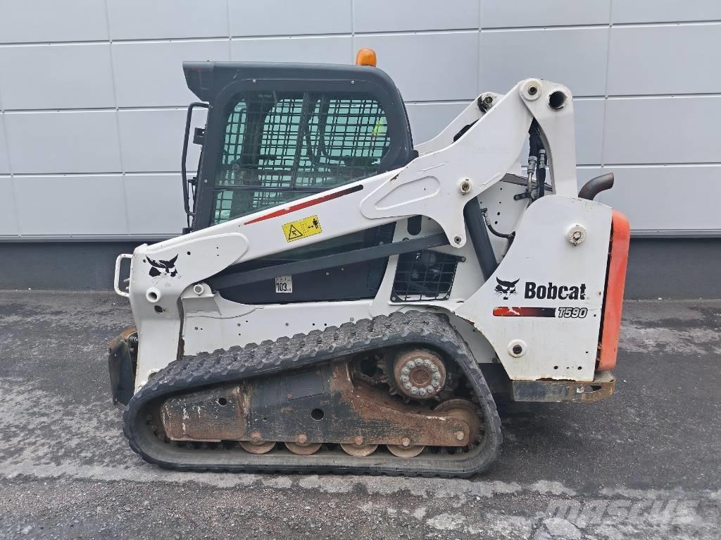 Bobcat T 590 Šmykom riadené nakladače