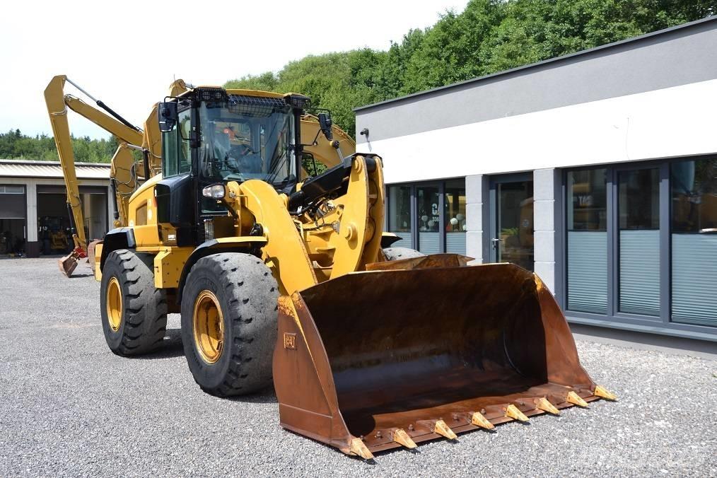 CAT 938 M Kolesové nakladače