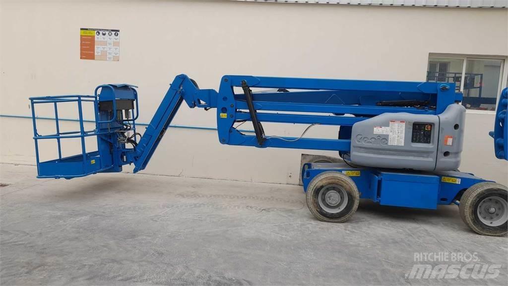 Genie Z45/25JDC Kĺbové plošiny