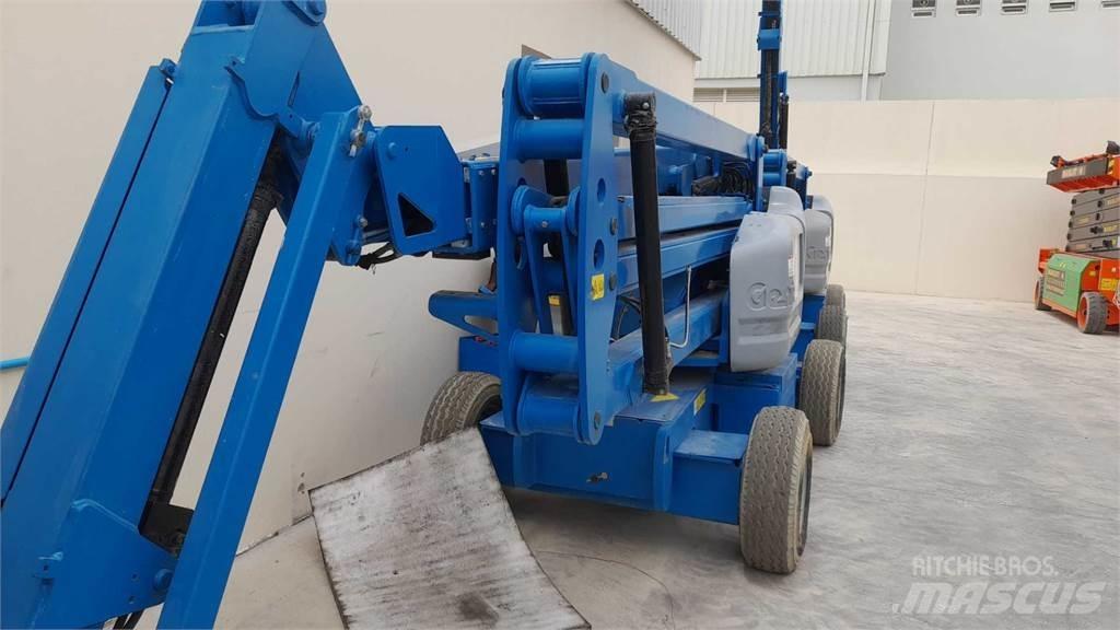 Genie Z45/25JDC Kĺbové plošiny