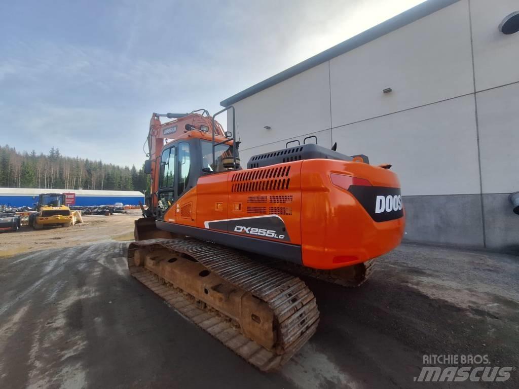 Doosan DX 255 LC-5 Pásové rýpadlá