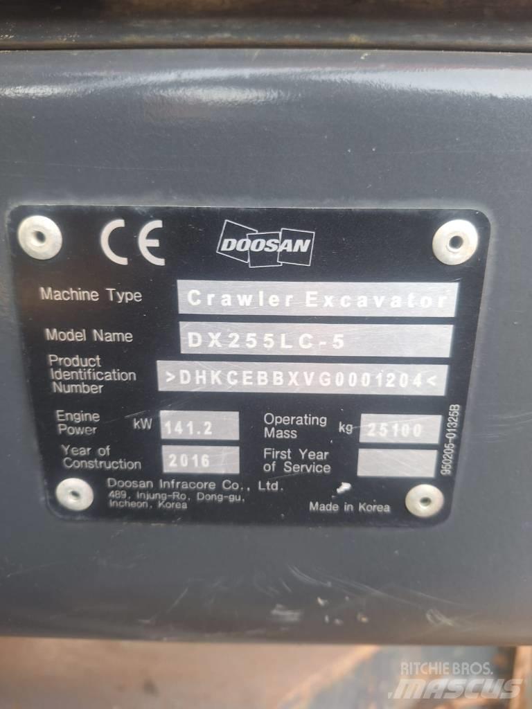 Doosan DX 255 LC-5 Pásové rýpadlá