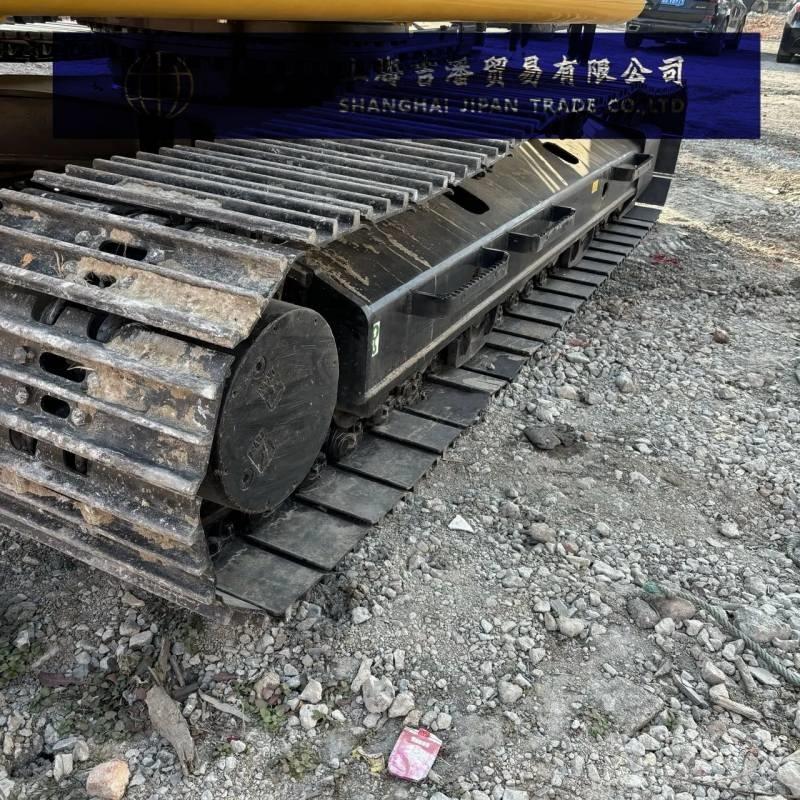 CAT 323 GC Pásové rýpadlá