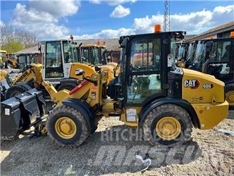 CAT 906 Kolesové nakladače