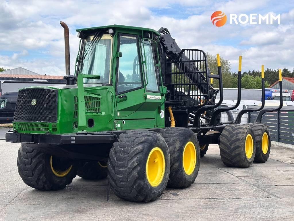 John Deere 1110 D Lesné traktory