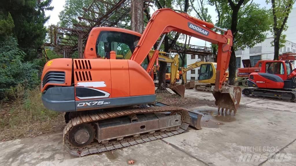 Doosan DX 75-9 C Pásové rýpadlá