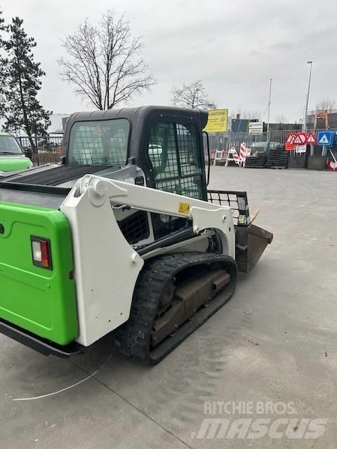 Bobcat T 450 Šmykom riadené nakladače