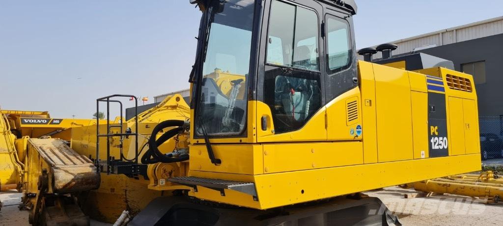 Komatsu PC 1250-8 Pásové rýpadlá