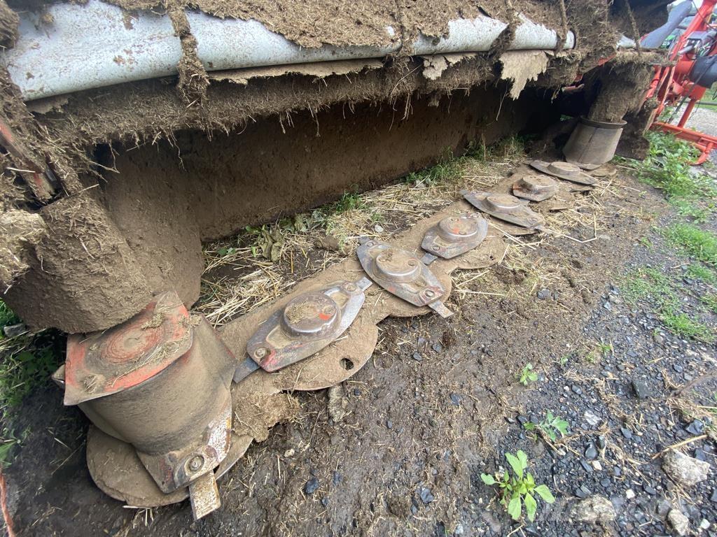 Kuhn GMD315FF Žacie stroje