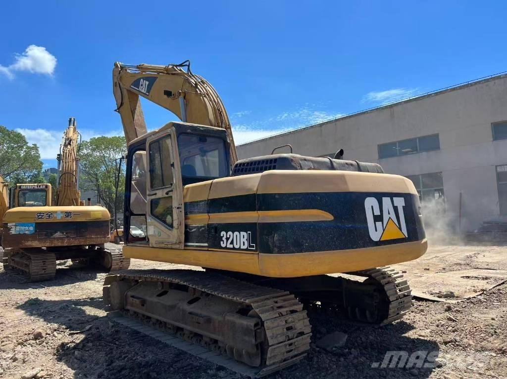 CAT 320 B L Pásové rýpadlá