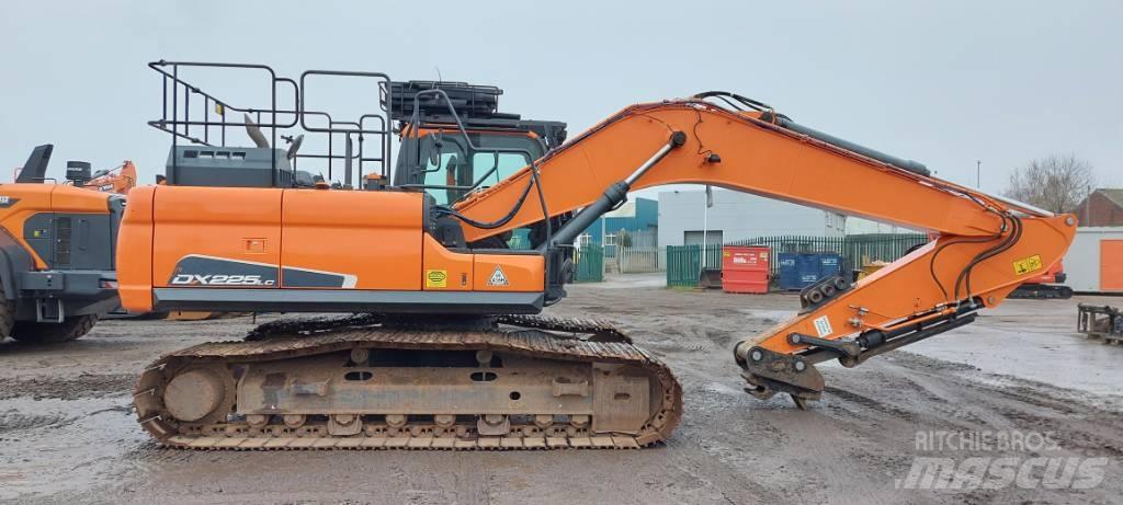 Doosan DX225LC-5 Pásové rýpadlá