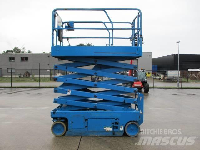 Genie GS 3246 (962) Nožnicové zdvíhacie plošiny