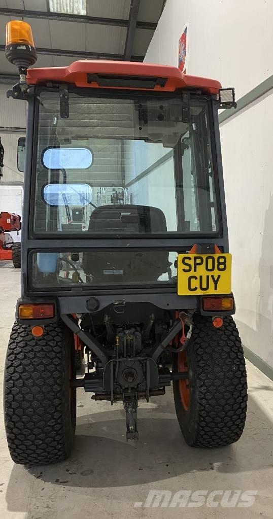 Kubota B2530 Kompaktné traktory