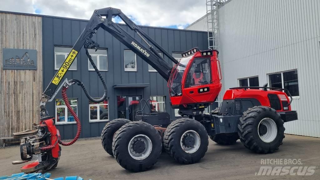 Komatsu 951 Harvestory