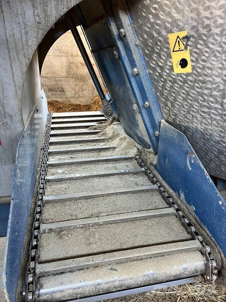  Pagliari Thv 116 Miešačky krmív