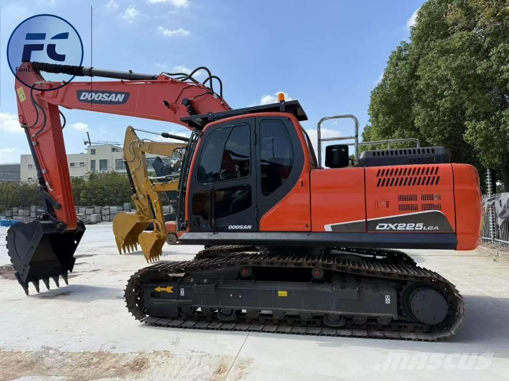 Doosan DX 225 LC Pásové rýpadlá