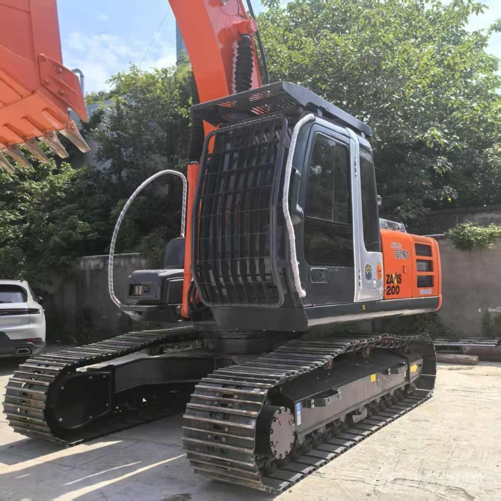 Hitachi ZX 200-3 G Pásové rýpadlá