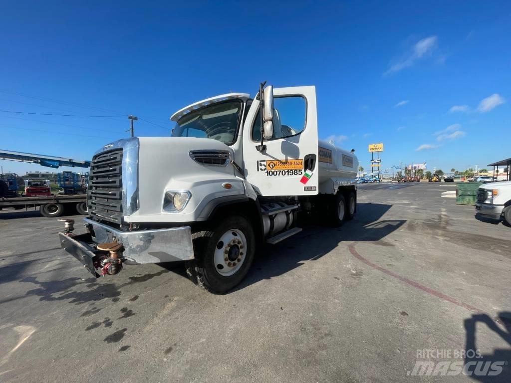 Freightliner 108 SD Cisterny na vodu