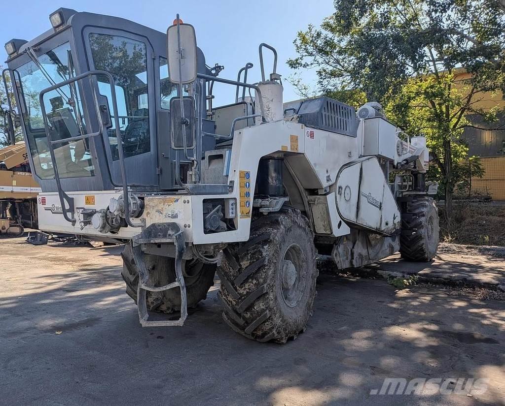 Wirtgen WR2000 Recyklovače asfaltu